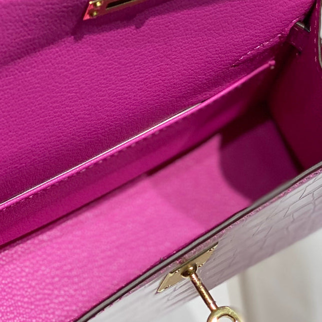 HERMES 25S MINI KELLY 19 IN DEEP MAGENTA CALFSKIN GOLD HARDWARE