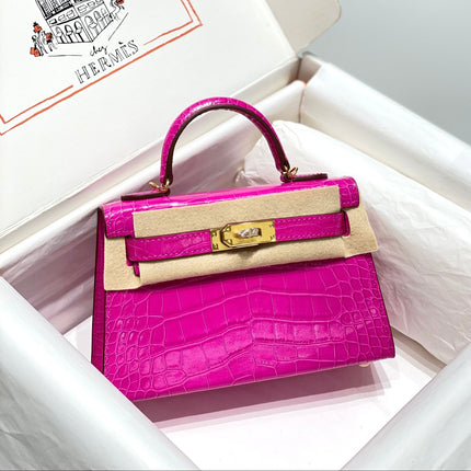 HERMES 25S MINI KELLY 19 IN DEEP MAGENTA CALFSKIN GOLD HARDWARE