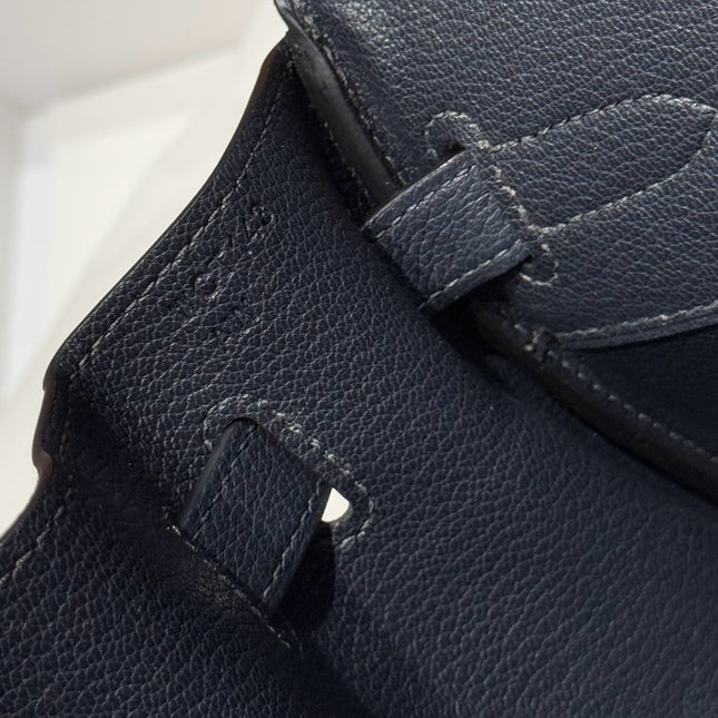 25S SHOULDER 29 IN MIDNIGHT BLUE CALFSKIN GOLD HARDWARE