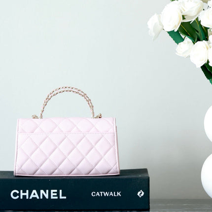 CHANEL 25S KELLY IN PASTEL PINK LAMBSKIN WITH GOLD HARDWARE