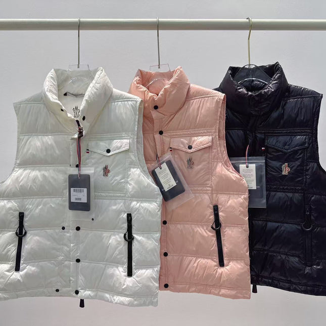 MONCLER 25S DOWN VEST IN WHITE 031