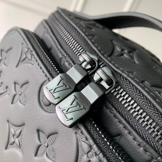 RUSH BUMBAG 30 IN BLACK MONOGRAM SHADOW CALFSKIN