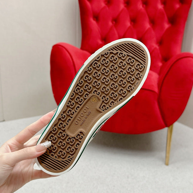 GUCCI 26S LOW TOP SNEAKERS IN BEIGE EBONY CANVAS STYLE 15