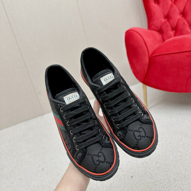 GUCCI 26S LOW TOP SNEAKERS IN BLACK CANVAS STYLE 22