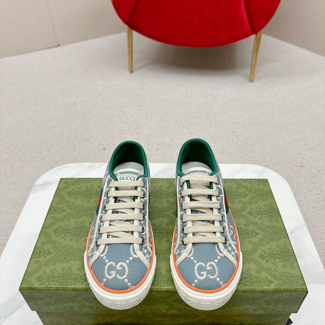 GUCCI 26S LOW TOP SNEAKERS IN LIGHT BLUE CANVAS STYLE 12