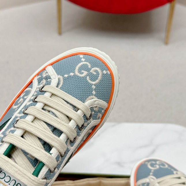 GUCCI 26S LOW TOP SNEAKERS IN LIGHT BLUE CANVAS STYLE 12