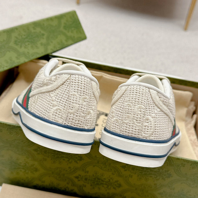 GUCCI 26S LOW TOP SNEAKERS IN IVORY WHITE CANVAS STYLE 08