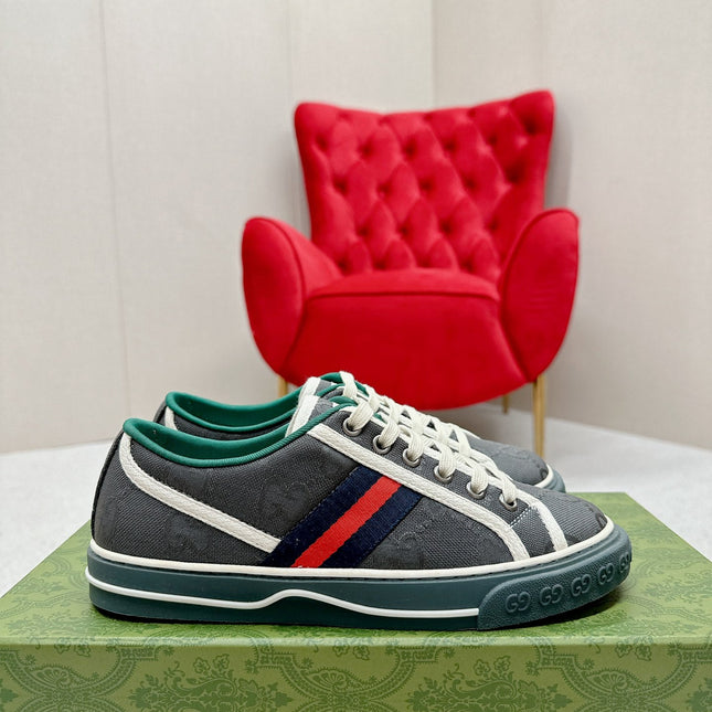 GUCCI 26S LOW TOP SNEAKERS IN DARK GREY CANVAS STYLE 20