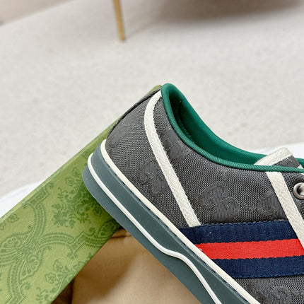GUCCI 26S LOW TOP SNEAKERS IN DARK GREY CANVAS STYLE 20
