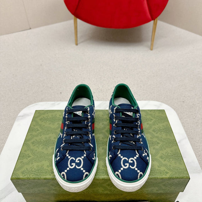 GUCCI 26S LOW TOP SNEAKERS IN DARK BLUE CANVAS STYLE 19