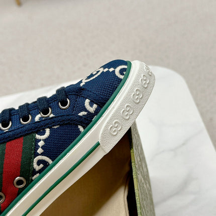 GUCCI 26S LOW TOP SNEAKERS IN DARK BLUE CANVAS STYLE 19