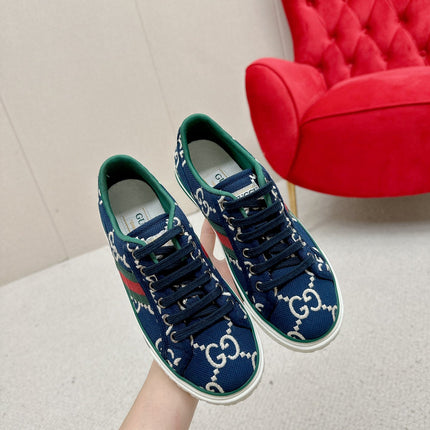 GUCCI 26S LOW TOP SNEAKERS IN DARK BLUE CANVAS STYLE 19
