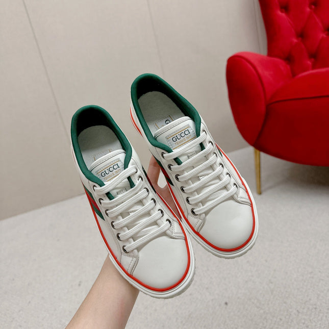 GUCCI 26S LOW TOP SNEAKERS IN WHITE CALFSKIN STYLE 18
