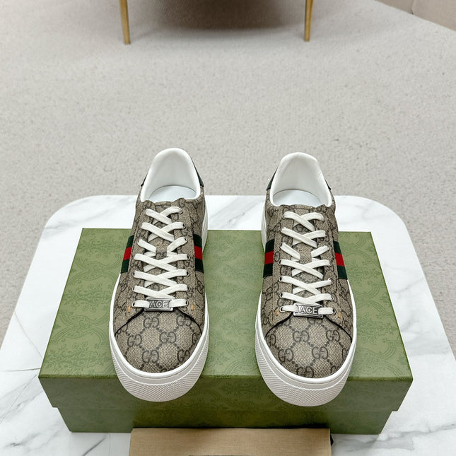GUCCI 26S LOW TOP SNEAKERS IN BEIGE EBONY CANVAS STYLE 06