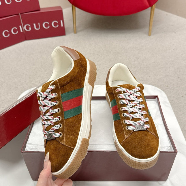GUCCI 26S LOW TOP SNEAKERS IN CARAMEL BROWN SUEDE STYLE 05