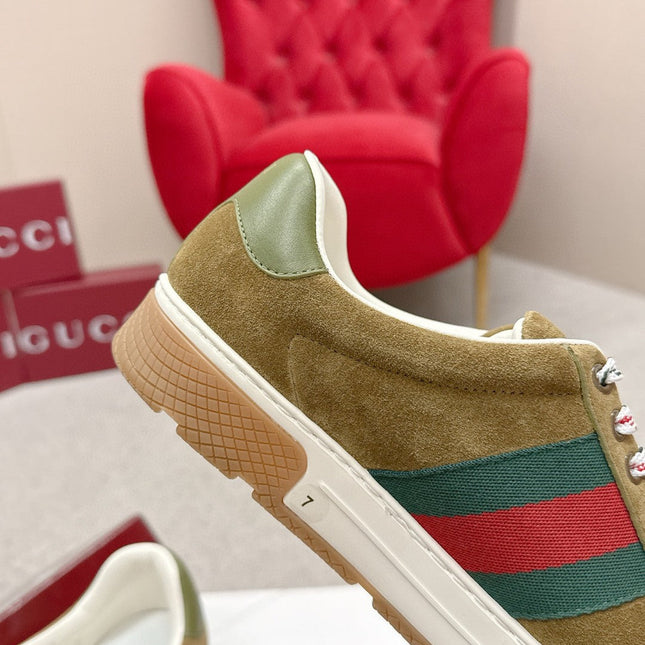 GUCCI 26S LOW TOP SNEAKERS IN OLIVE BROWN SUEDE STYLE 04