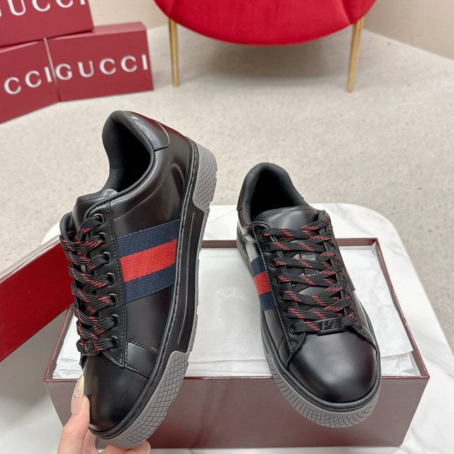 GUCCI 26S LOW TOP SNEAKERS IN BLACK CALFSKIN STYLE 03