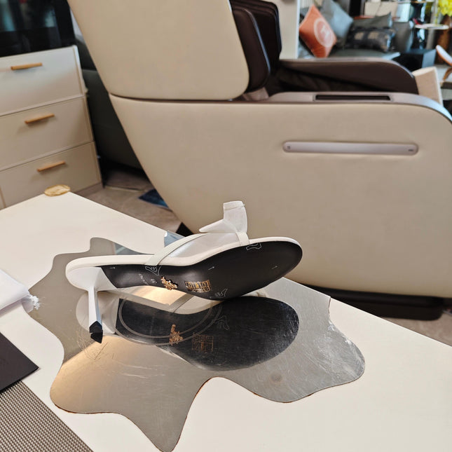 PRADA 26S HEEL MULE SANDALS 75MM IN WHITE CALFSKIN WITH BOW