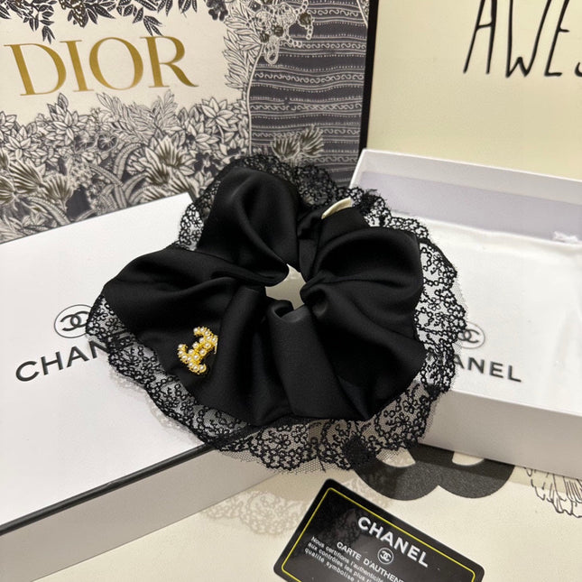 BLACK SILK SCRUNCHIE 432826