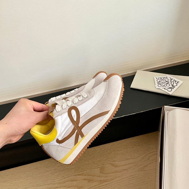LOEWE 26S FLOW RUNNER SNEAKER IN LIGHT GRAY SUEDE AND YELLOW SHEEPSKIN