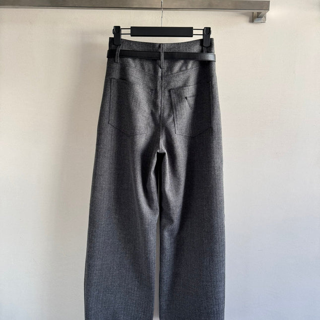 PRADA 26S SUIT 650
