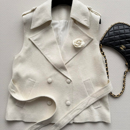 CHANEL 26S SLEEVELESS BLAZER 707