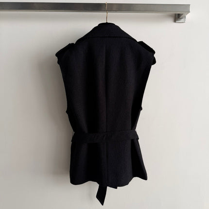 CHANEL 26S SLEEVELESS BLAZER 706