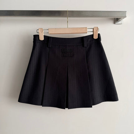 MIUMIU 26S SET VEST AND PLEATED SKIRT 867