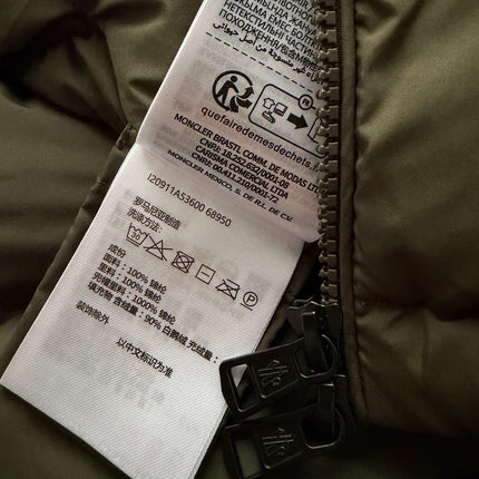 MONCLER 26S HOODED SHORT DOWN JACKET 778