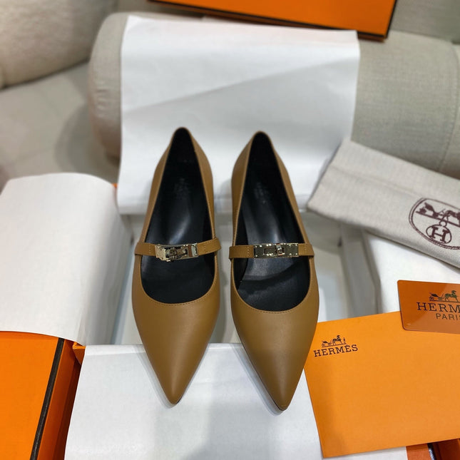 HM 26S KELLY BUCKLE MARY JANE POINTED FLATS IN BROWN CALFSKIN