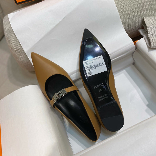 HM 26S KELLY BUCKLE MARY JANE POINTED FLATS IN BROWN CALFSKIN