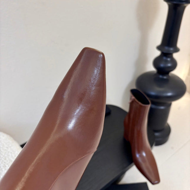 YSL 26S HEELED ANKLE BOOTS IN BROWN SHINY CALFSKIN