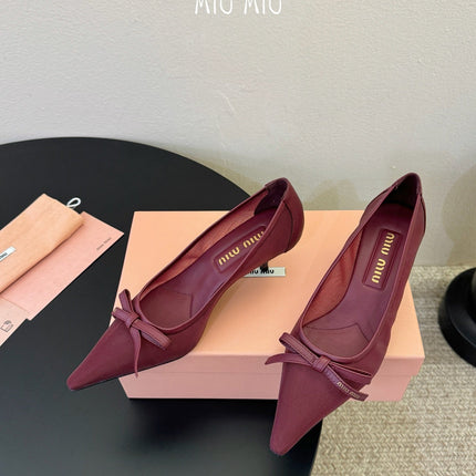 MIUMIU 26S HIGH-HEEL IN DARK RED MESH AND LAMBSKIN WITH BOW