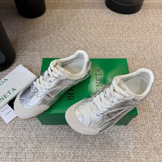 BOTTEGA VENETA 26S SNEAKERS IN SILVER CALFSKIN