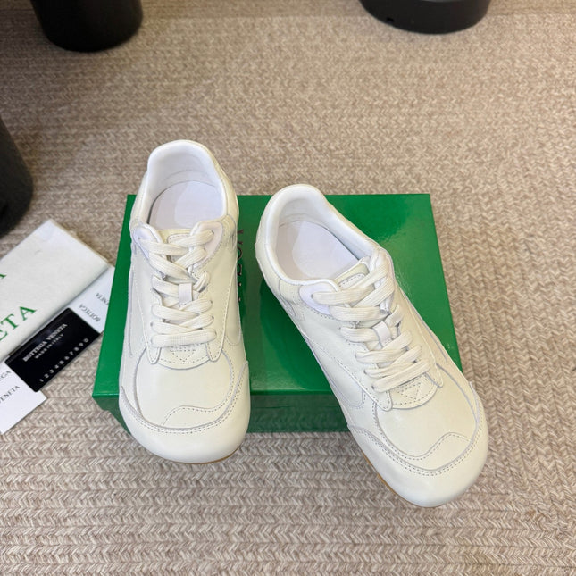 BOTTEGA VENETA 26S SNEAKERS IN WHITE CALFSKIN