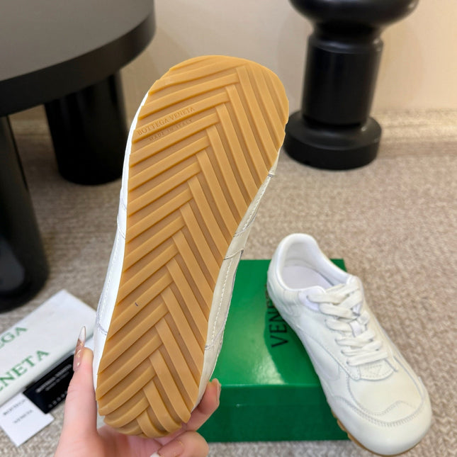 BOTTEGA VENETA 26S SNEAKERS IN WHITE CALFSKIN