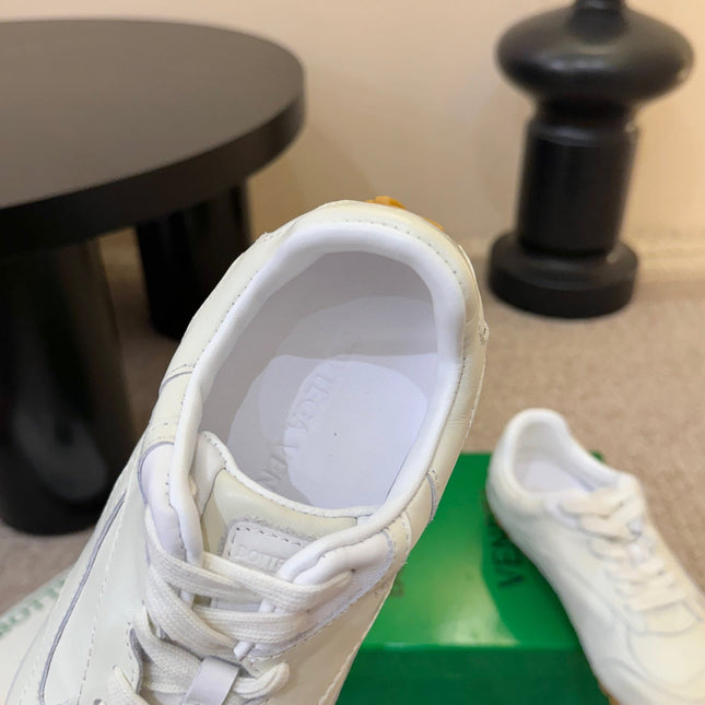 BOTTEGA VENETA 26S SNEAKERS IN WHITE CALFSKIN