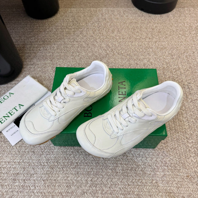 BOTTEGA VENETA 26S SNEAKERS IN WHITE CALFSKIN