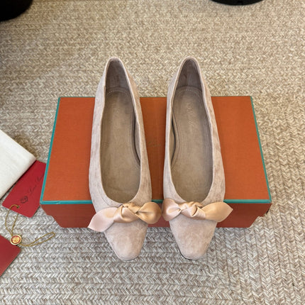 LP 26S BALLET FLATS IN NUDE PINK SUEDE WITH SATIN BOW