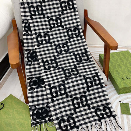 SCARF 220 CM IN BLACK MIX WHITE WOOL 401165