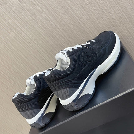 CHANEL 26S SNEAKER IN BLACK QUILTED CALFSKIN AND WHITE LOW TOP
