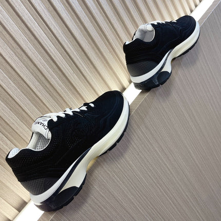 CHANEL 26S SNEAKER IN BLACK QUILTED CALFSKIN AND WHITE LOW TOP