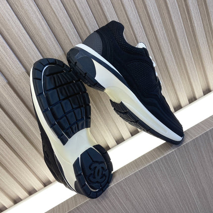 CHANEL 26S SNEAKER IN BLACK QUILTED CALFSKIN AND WHITE LOW TOP
