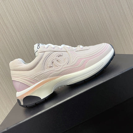 CHANEL 26S SNEAKER 35 MM IN LIGHT PINK MESH AND CALFSKIN LOW TOP