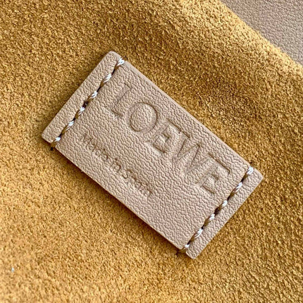 LOEWE FLAMENCO CLUTCH BAG 23 IN BEIGE CALFSKIN