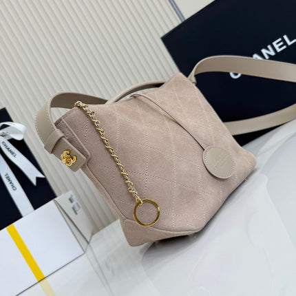 CHANEL 26S BUCKET SHOULDER BAG 26 IN LIGHT BEIGE SUEDE AND CALFSKIN GOLD HARDWARE