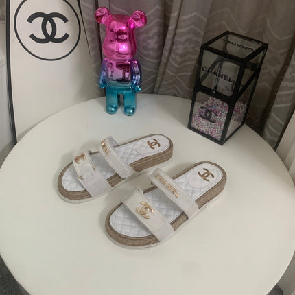 CHANEL 26S SLIDE SANDALS IN WHITE VELVET AND CALFSKIN WITH ROPE SOLE GOLD HARDWARE