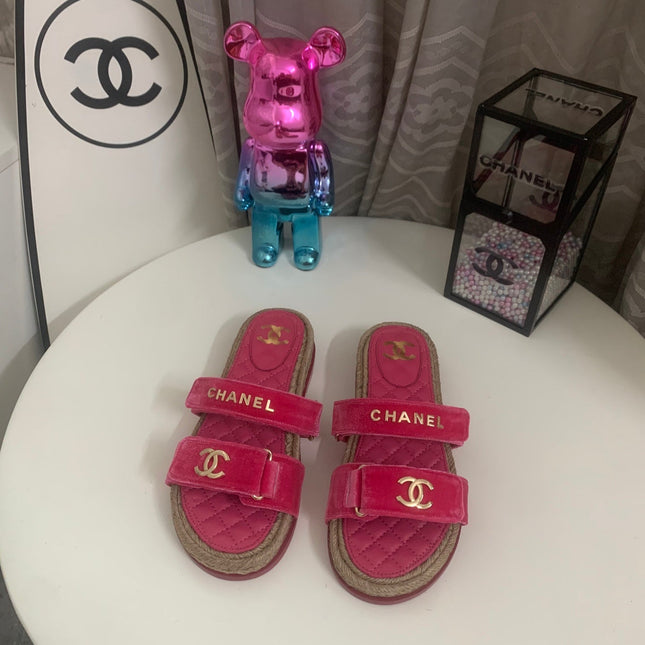 CHANEL 26S SLIDE SANDALS IN PINK VELVET AND CALFSKIN WITH ROPE SOLE GOLD HARDWARE