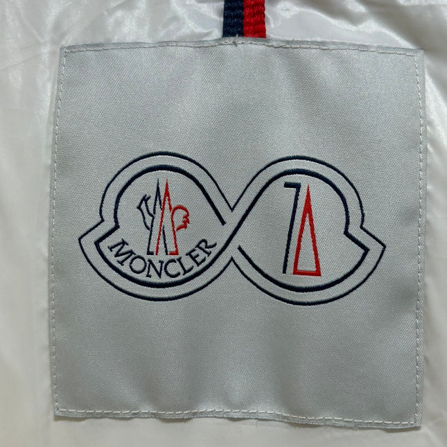 MONCLER 25S DOWN JACKET 379