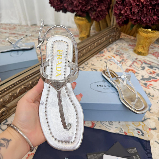 PRADA 26S THONG SANDALS IN SILVER CALFSKIN TRIANGLE LOGO
